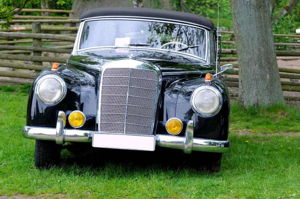 Old daimler mercedes