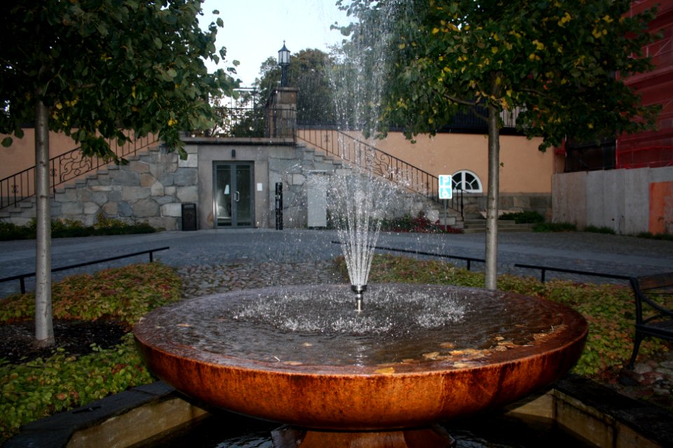 KTH byggnad bild 2