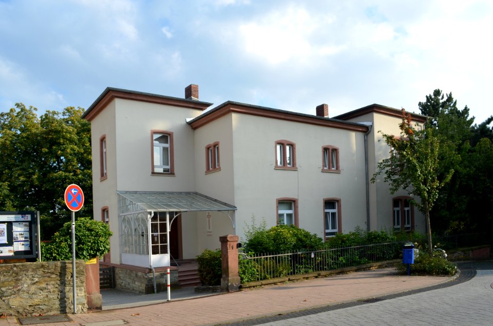 Kronberg, Wilhelm-Bonn-Straße 1
