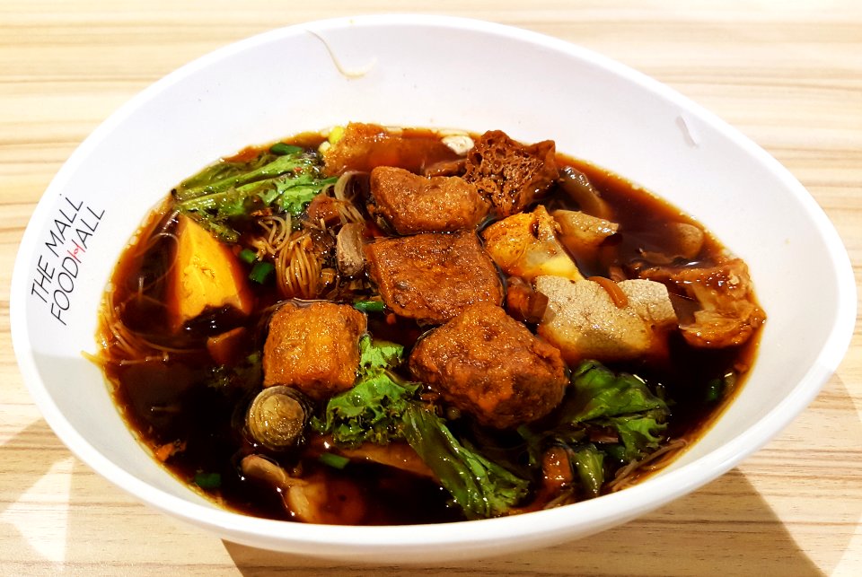 Kuaichap, Bangkok (rolled noodle soup with intestines), 2018-05-31
