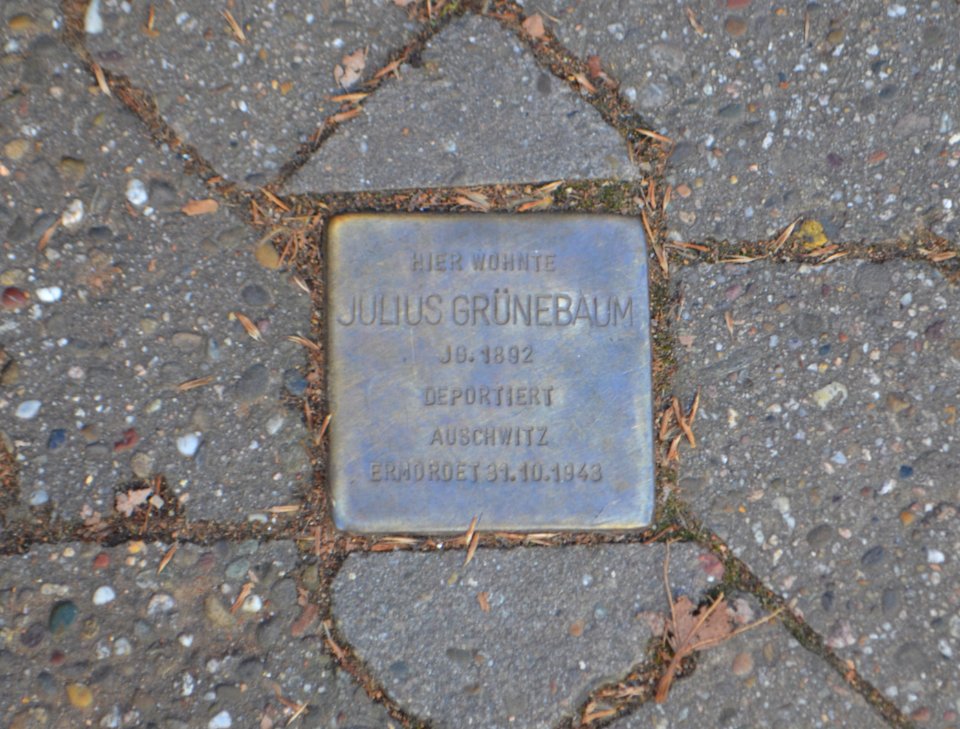Kronberg, Frankfurter Straße 4, Stolperstein Julius Grünebaum