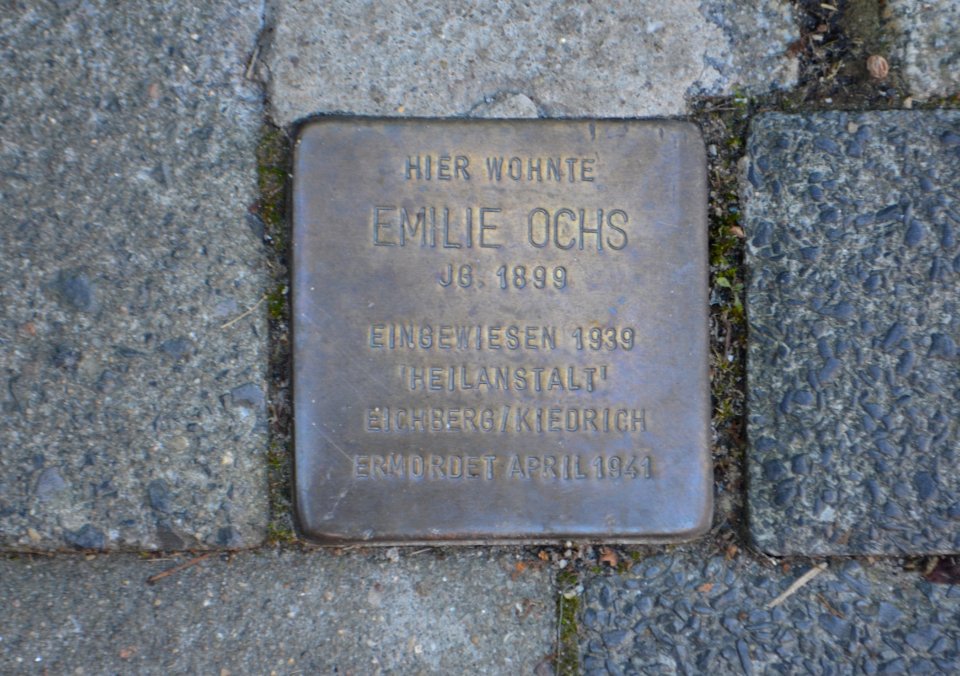 Kronberg, Talstraße 5, Stolperstein Emilie Ochs