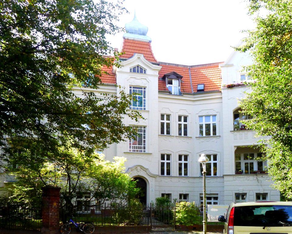 Krumme Straße 4 (Berlin-Lichterfelde)