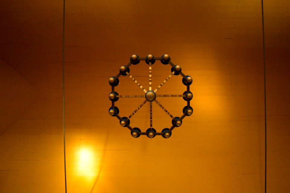 Kronleuchter Kirche Proschim von unten