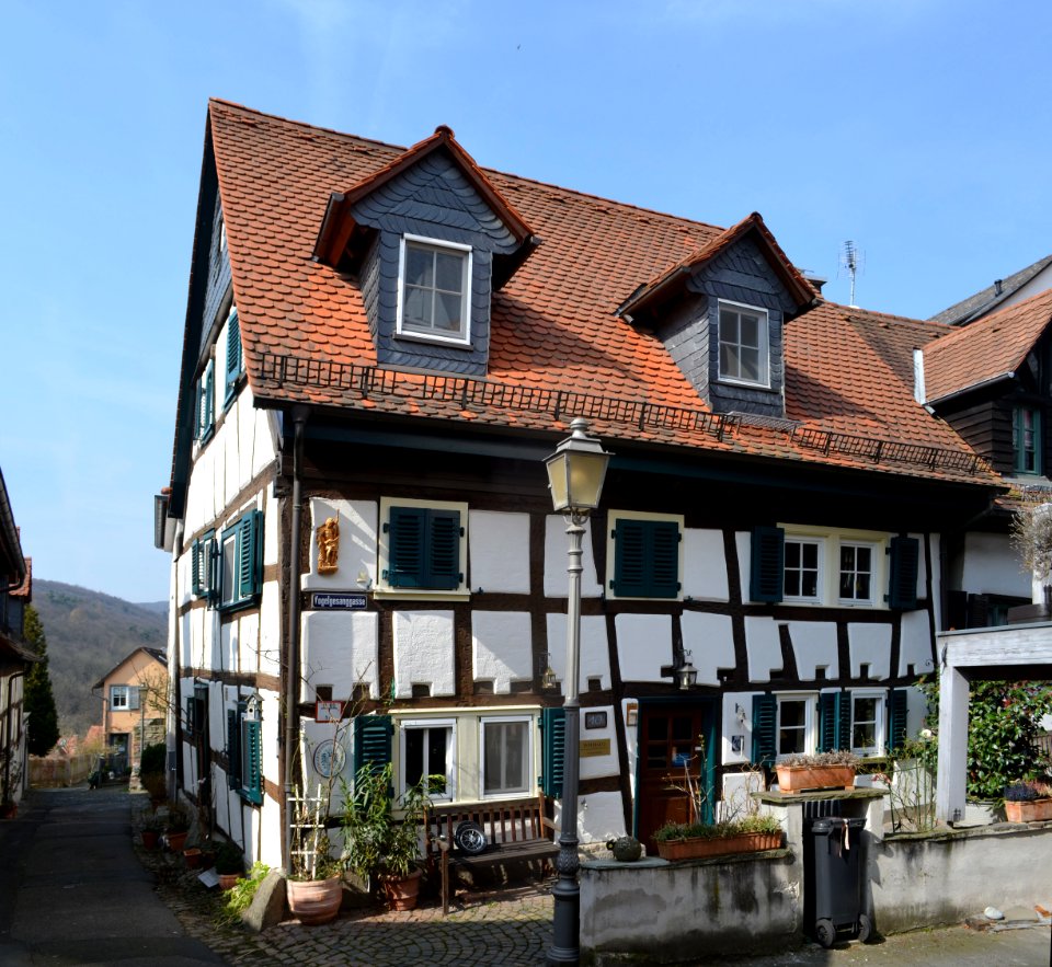 Kronberg, Vogelgesanggasse 10