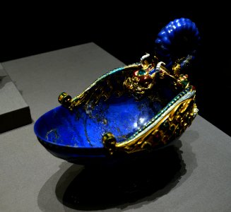 Kunsthistorisches Museum 09 04 2013 Dragon bowl Miseroni