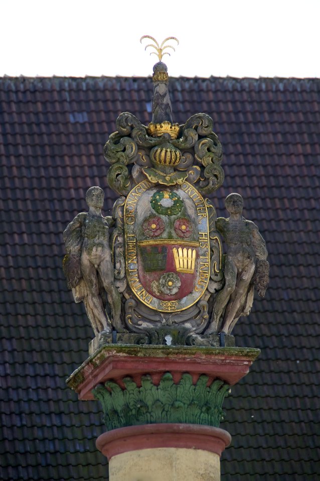Kronach - Melchior-Otto-Platz - Ehrensäule Wappen