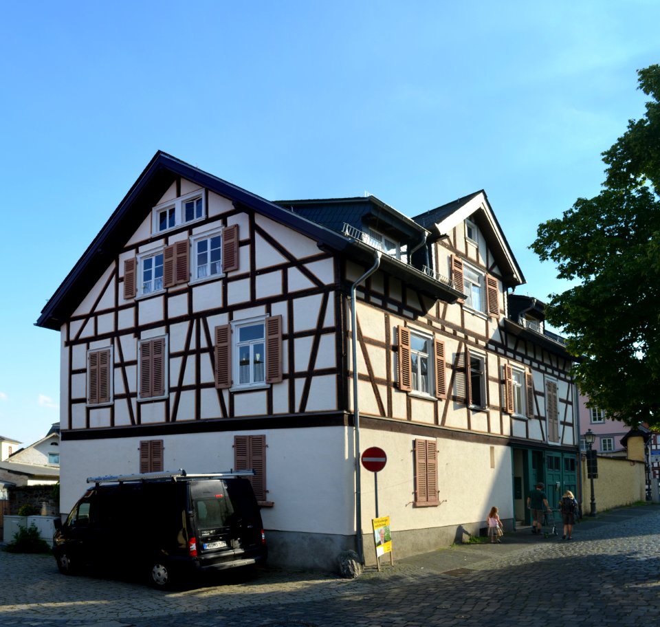 Kronberg, Tanzhausstraße 4