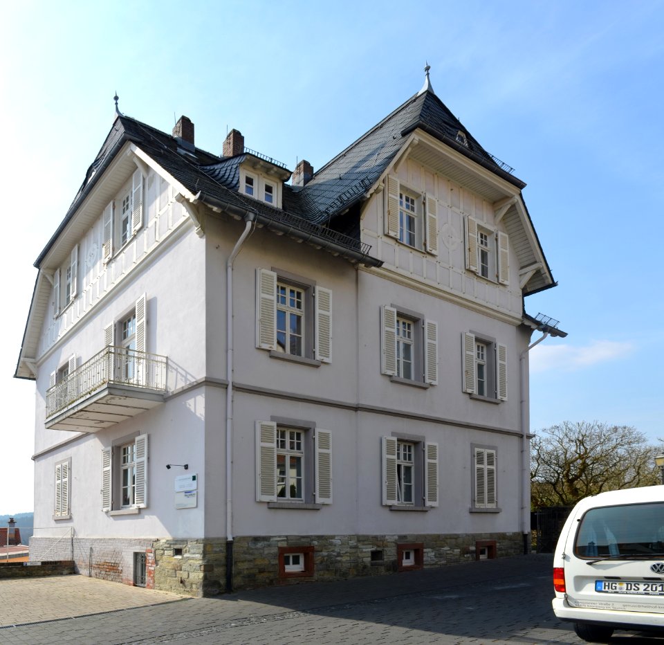 Kronberg, Königsteiner Straße 1
