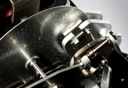 KWh meter magnetic brake