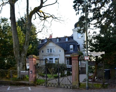 Kronberg, Wilhelm-Bonn-Straße 2