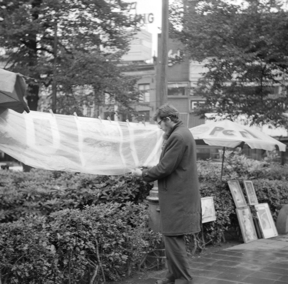Kunstmarkt op het Rembrandtplein, Bestanddeelnr 911-6183