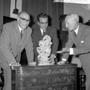 Kunst en Antiekbeurs te Delft, de drie organisatoren van tentoonstelling vlnr, Bestanddeelnr 916-5044