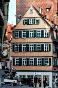 Kronenstraße 19 in Tübingen gesehen von der Kirchgasse aus 2019