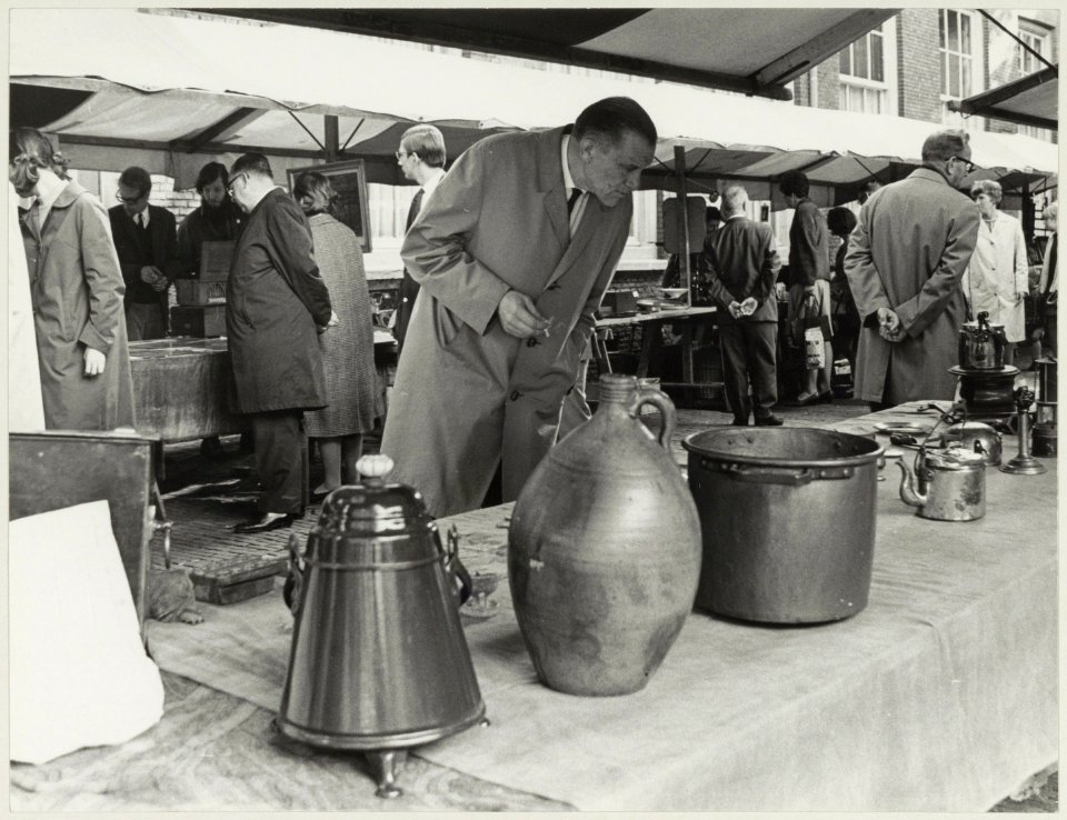 Kunst- en antiekmarkt op het Prinsenhof, NL-HlmNHA 54014780