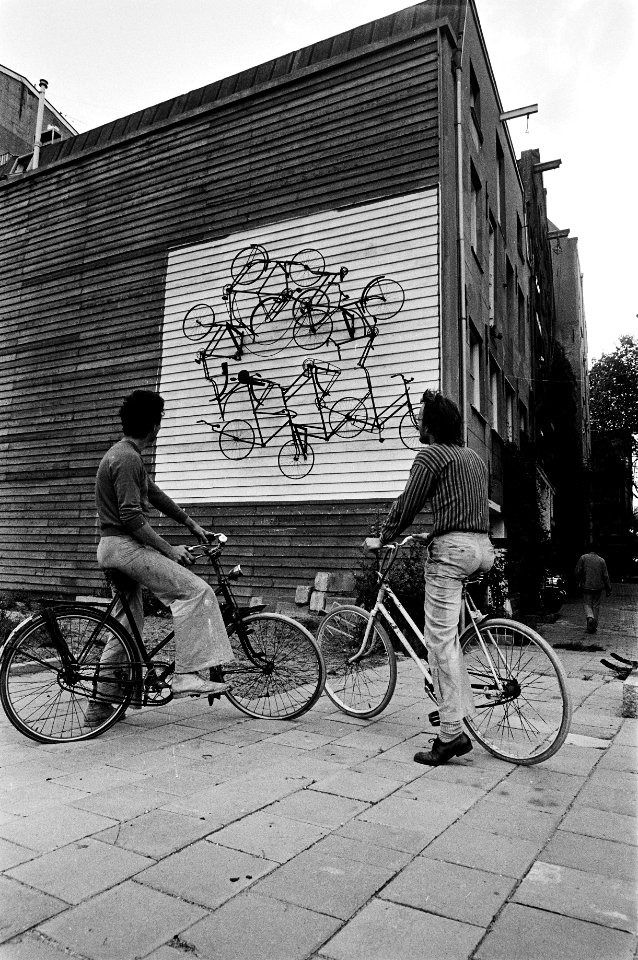Kunstwerk van fietsen in Amsterdam, Bestanddeelnr 930-3933