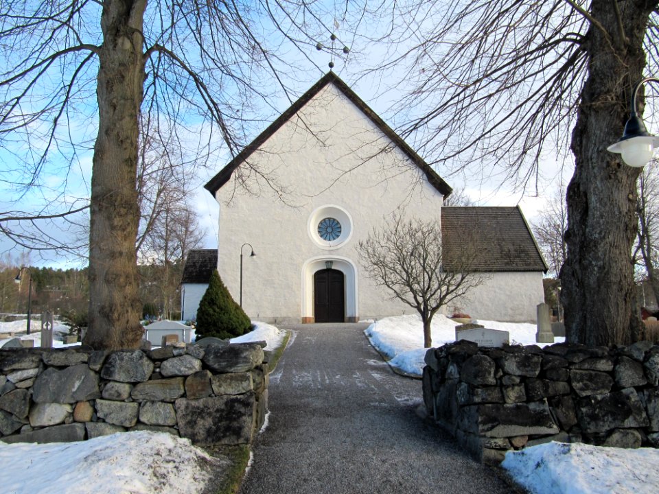 Kungsängens kyrka ext1