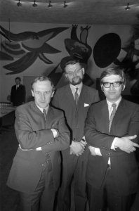 Kunstprijzen 1967 en 1968 van gemeente Amsterdam uitgerei drie prijswinnaars v.l, Bestanddeelnr 922-0365