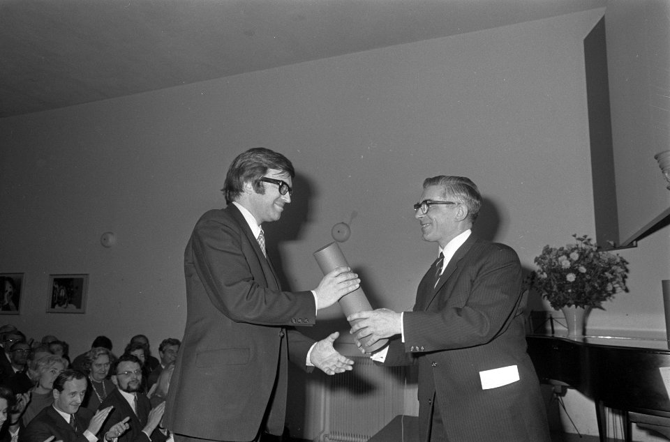 Kunstprijzen 1967 en 1968 van gemeente Amsterdam uitgerei de uitreikingen, Bestanddeelnr 922-0366