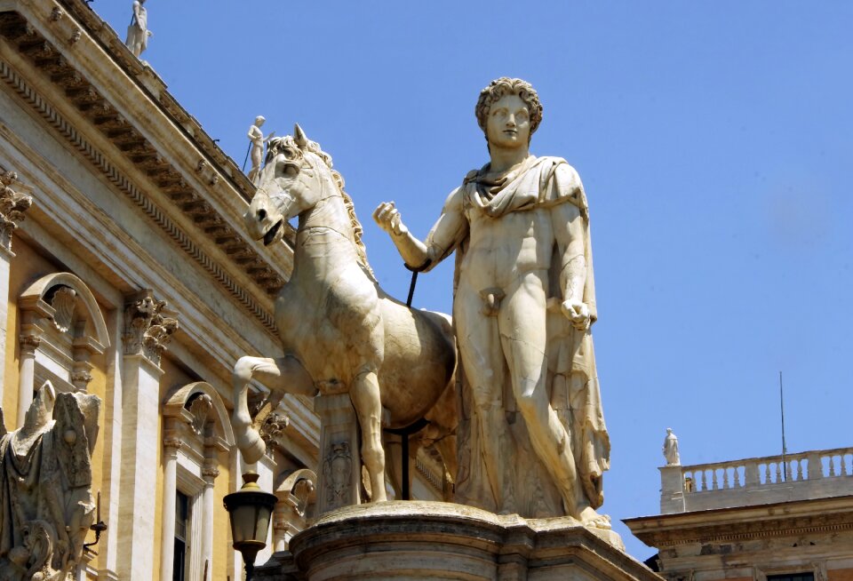 Horse marble antique
