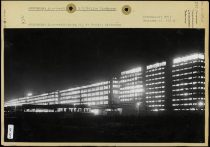 Kunstverlichting bij de Philipsfabrieken te Eindhoven, Bestanddeelnr 256-3259