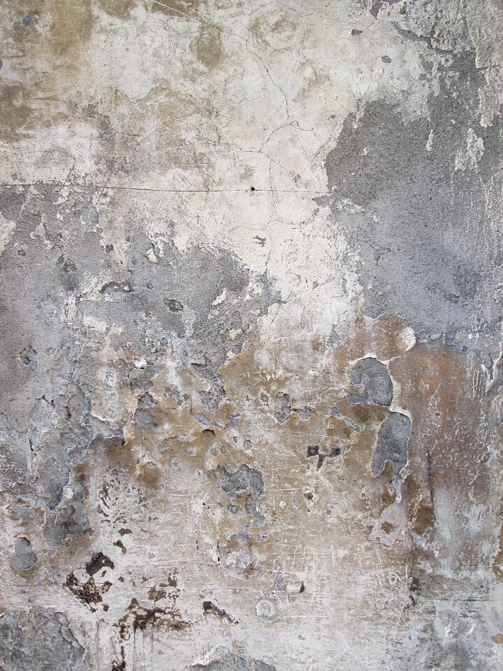 Scratched concrete wall plaster