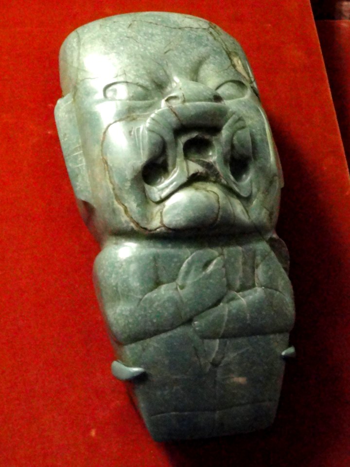 Kunz axe, Olmec - Mesoamerican objects in the American Museum of Natural History - DSC06013
