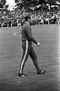 Kurt Linder (trainer PSV), Bestanddeelnr 921-6431