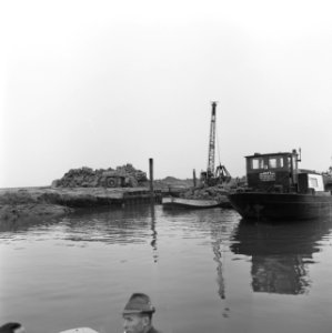 Kreekafsluitingen, zandcementsteen, laden, biesbosch, Bestanddeelnr 168-0774