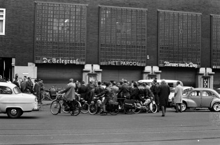 Krantenstaking in Amsterdam, Bestanddeelnr 915-5474