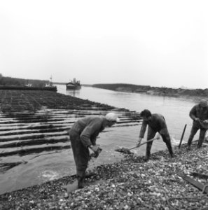 Kreekafsluitingen, zinkstukken, biesbosch, Bestanddeelnr 168-0762