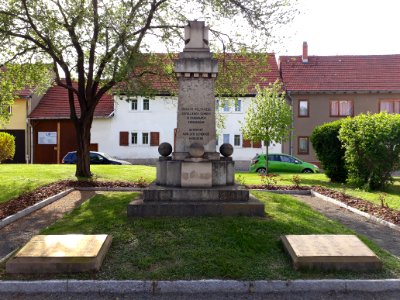 Kriegerdenkmal Mühlberg Drei Gleichen - 1