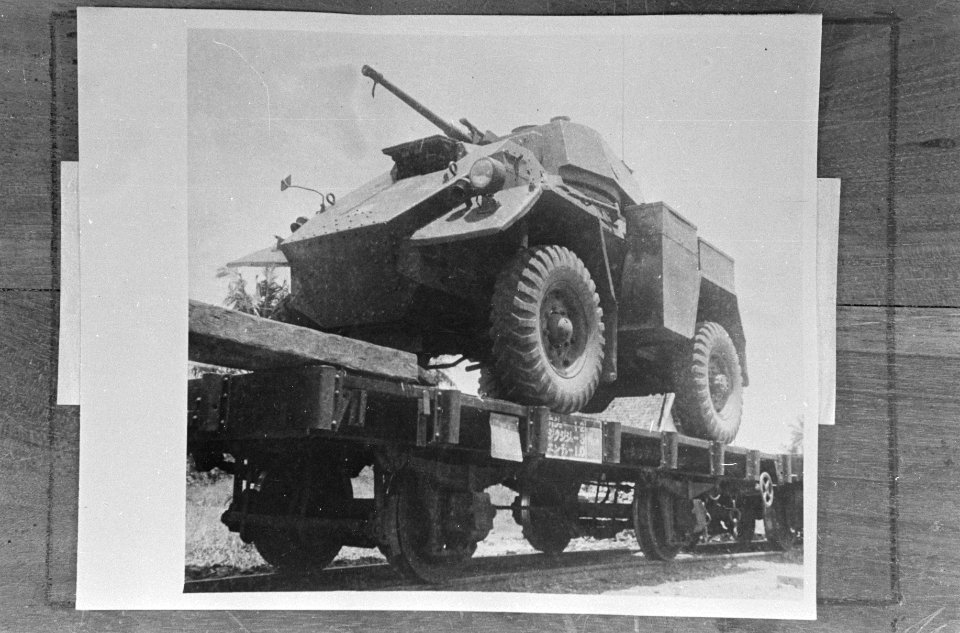 Krawang het reserve-eskadron Pantserwagens van het regiment Huzaren van Boreel , Bestanddeelnr 1628-6-4
