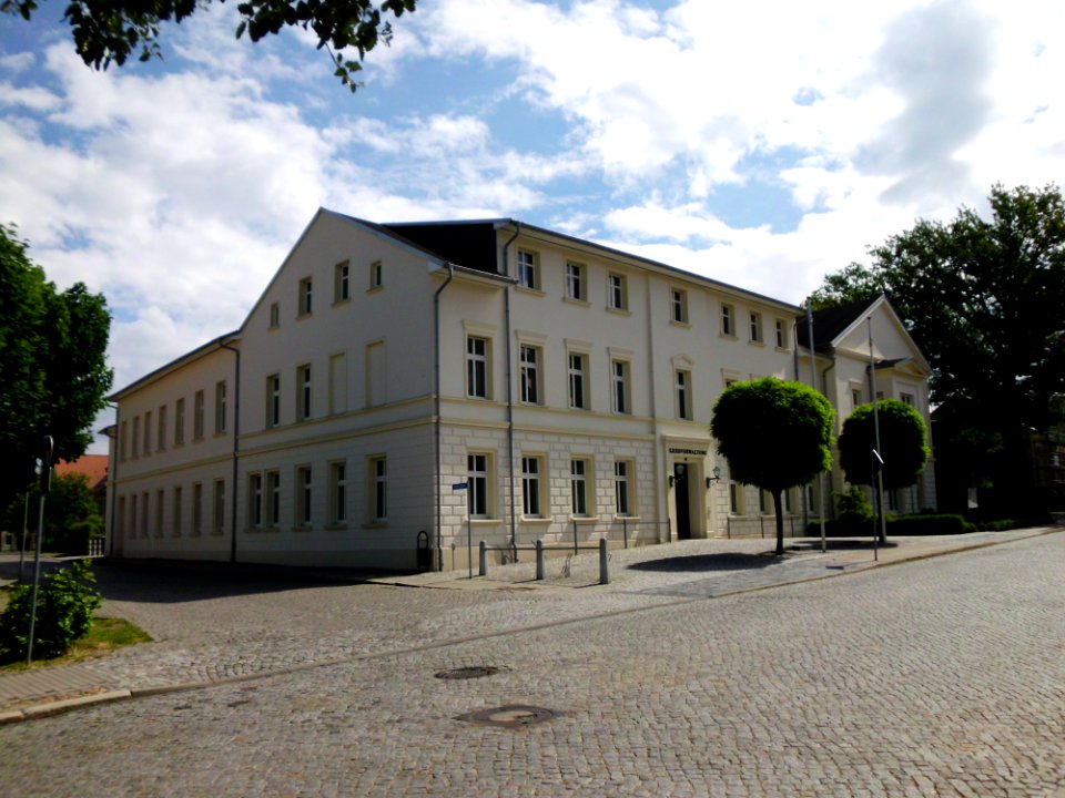 Kreisverwaltung 3