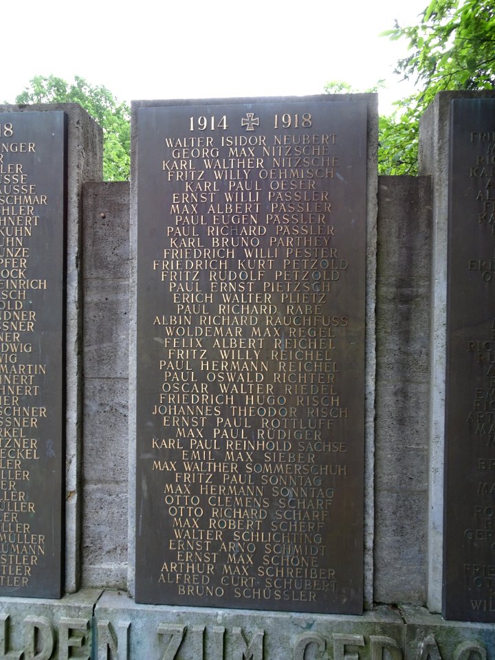 Kriegerdenkmal Chemnitz-Grüna (5)