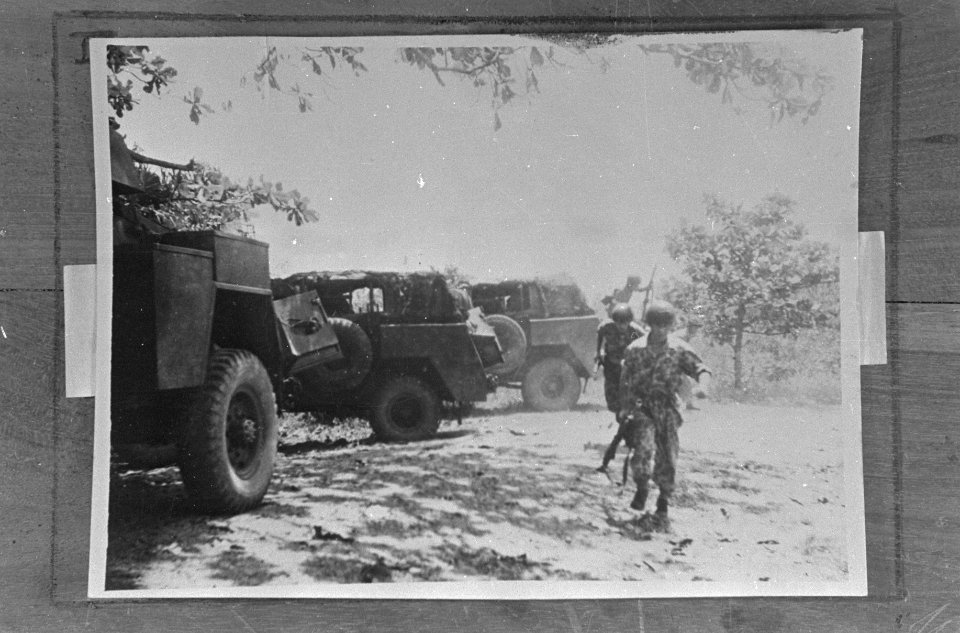 Krawang het reserve-eskadron Pantserwagens van het regiment Huzaren van Boreel , Bestanddeelnr 1628-7-2
