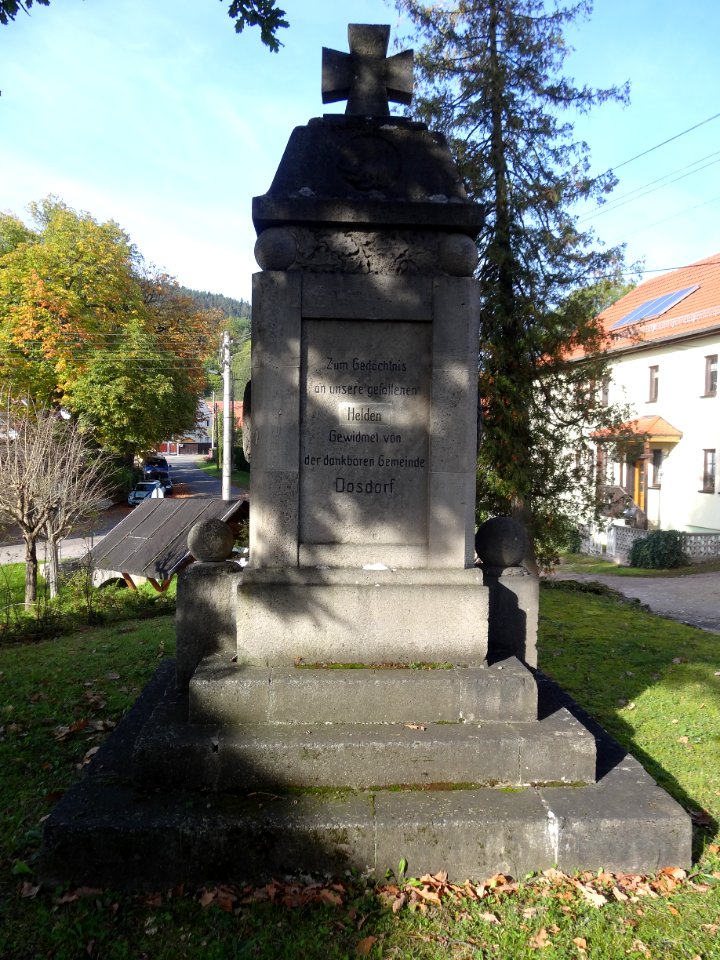Kriegerdenkmal in Dosdorf 1