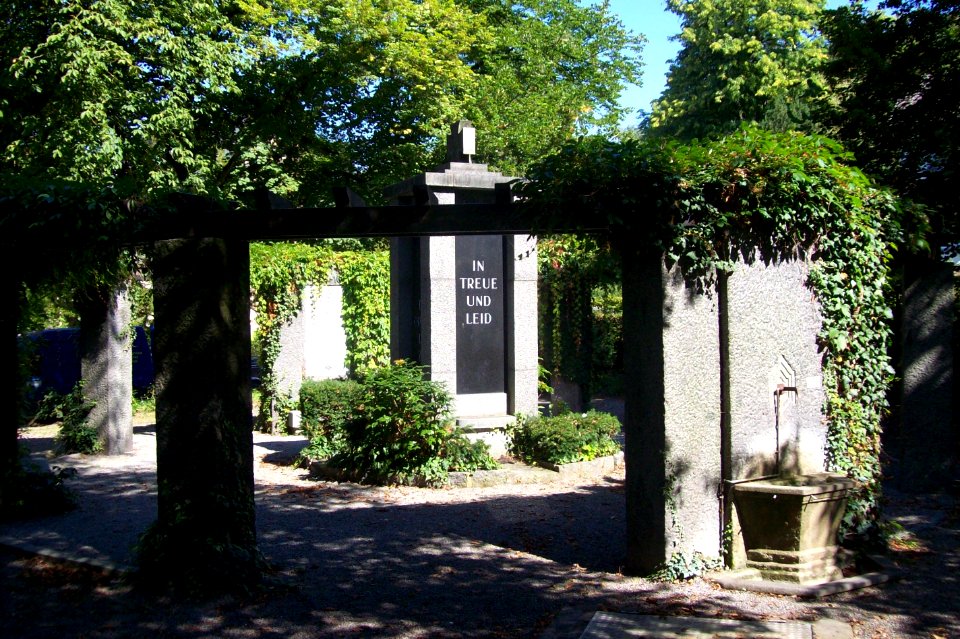 Kriegerdenkmal Bensheim-Auerbach 02