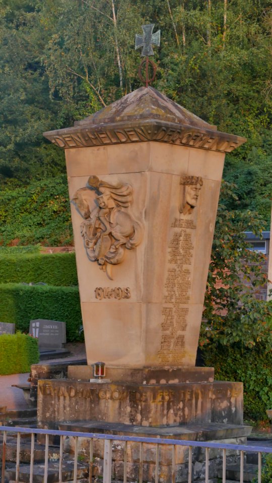 Kriegerdenkmal 1. Weltkrieg am Friedhof Konz-Karthaus 5