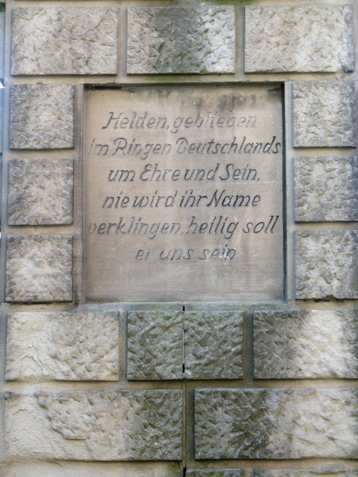 Kriegerdenkmal Schönewerda3