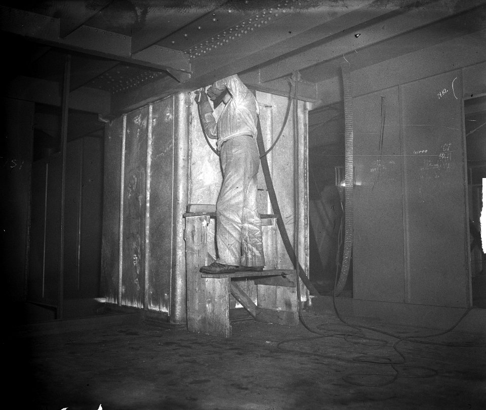 Kruiser in aanbouw, Bestanddeelnr 903-7761
