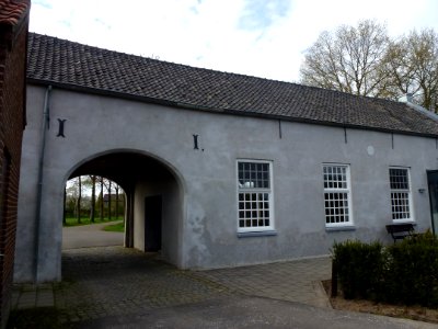 Kruisherenklooster, Sint Agatha, poortgebouw, binnenplaatszijde
