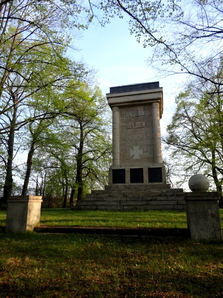 Kriegerdenkmal Ichtershausen