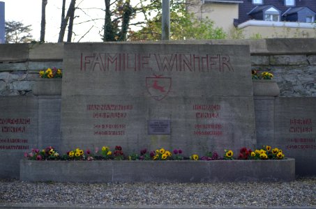 Kronberg, Friedhof, Grab Winter (1)