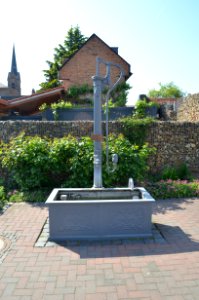 Kriftel, Gusseiserner Brunnen