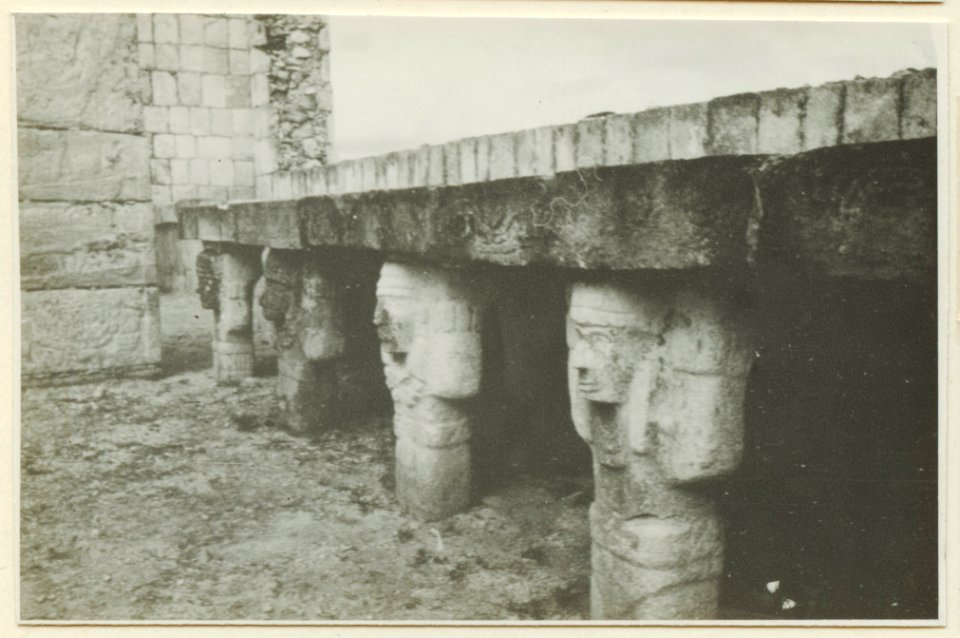 Krigarnas tempel - SMVK - 0307.f.0046