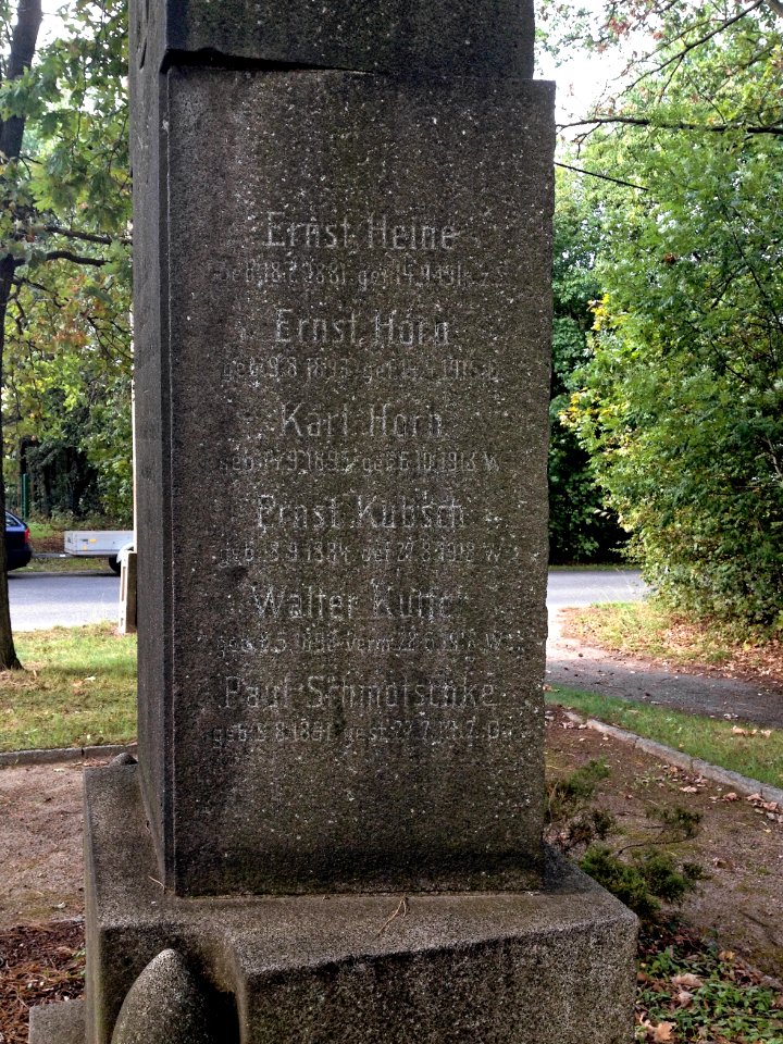 Kriegerdenkmal Salzenforst 7