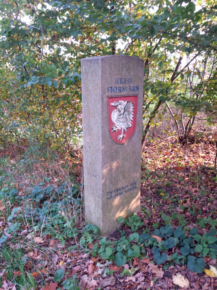 Kreisbegrenzungsstein Stormarn 2