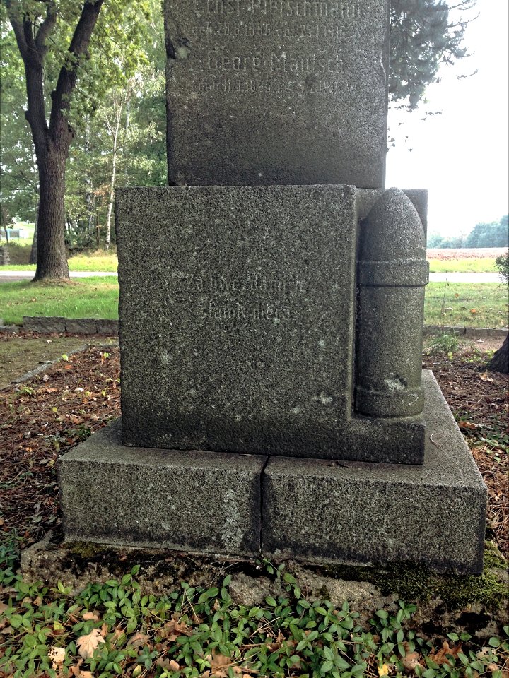 Kriegerdenkmal Salzenforst 6