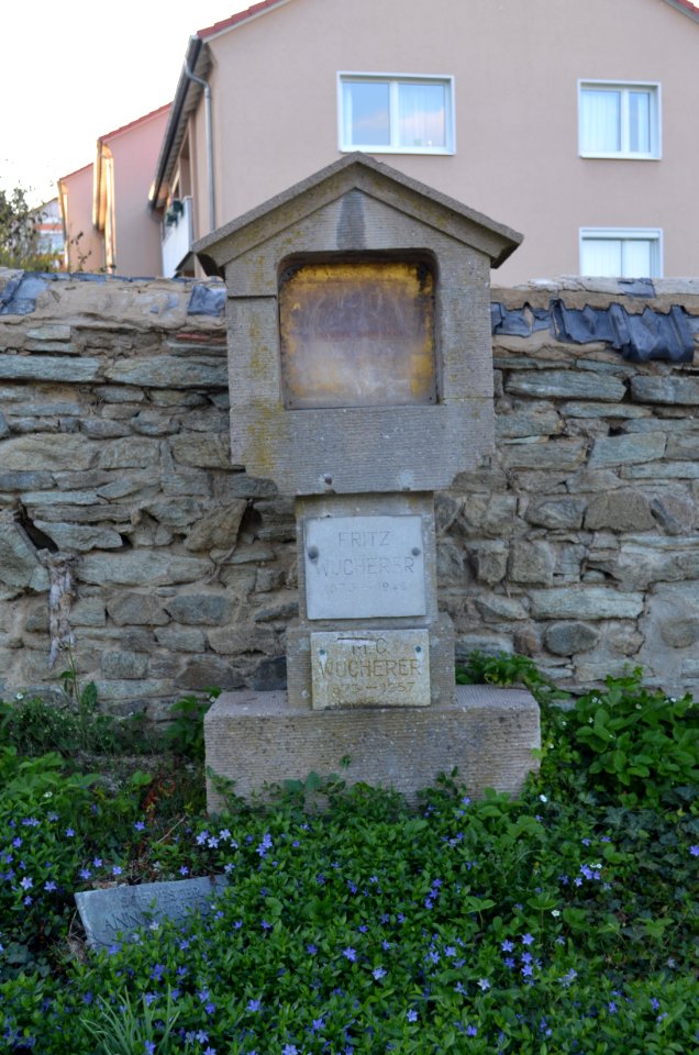 Kronberg, Friedhof, Grab Fritz Wucherer